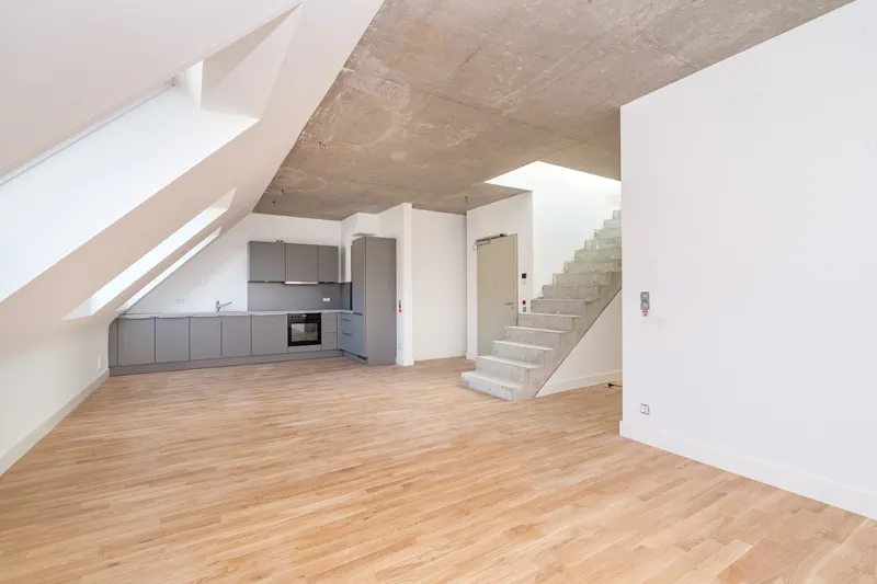 2-Zimmer Penthouse mit exklusiver Dachterrasse und begehbarem Ankleidezimmer — photo 1